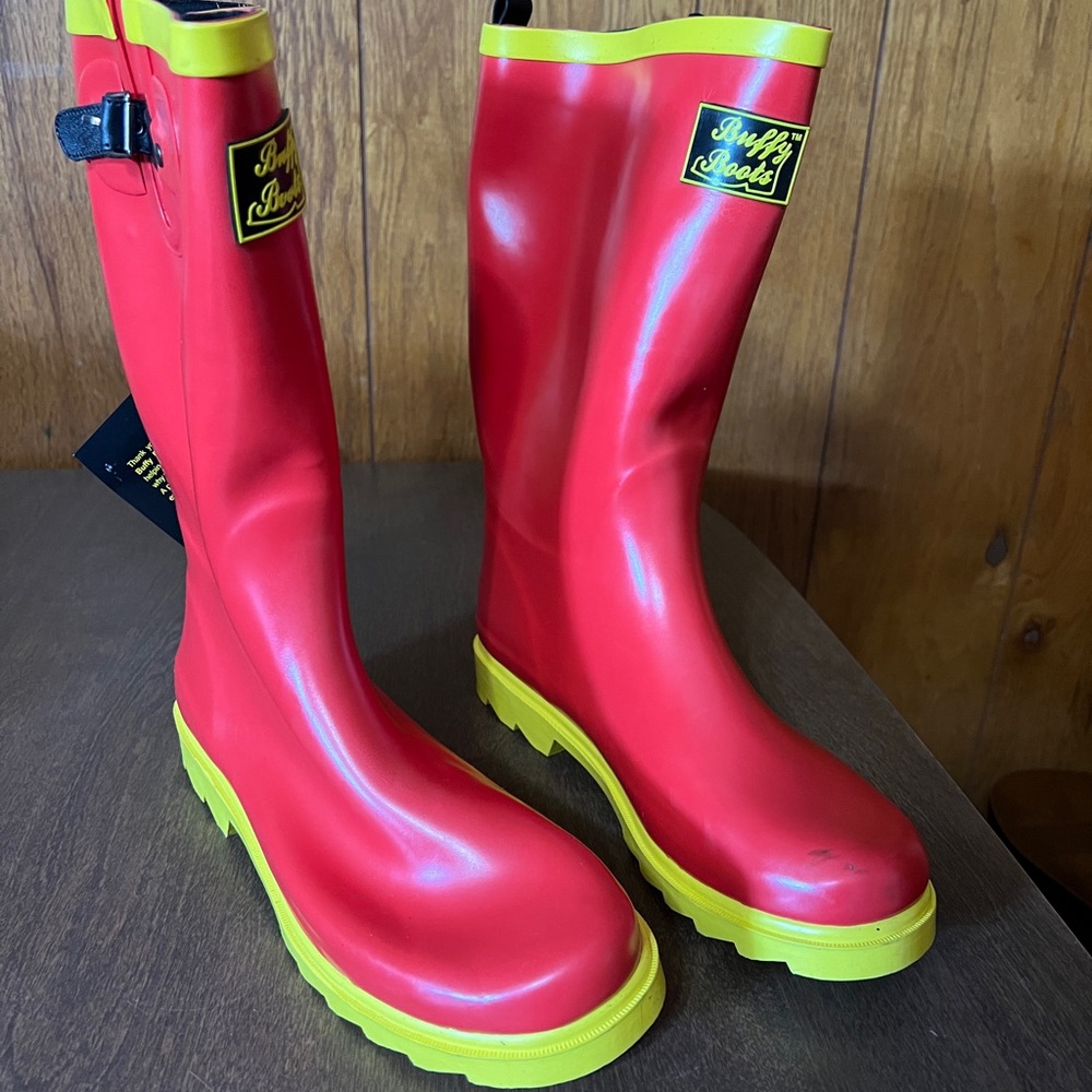 Buffy Boots Wellies RainBoots Fireball Red Yellow Black Buckle Size 10 With Tag